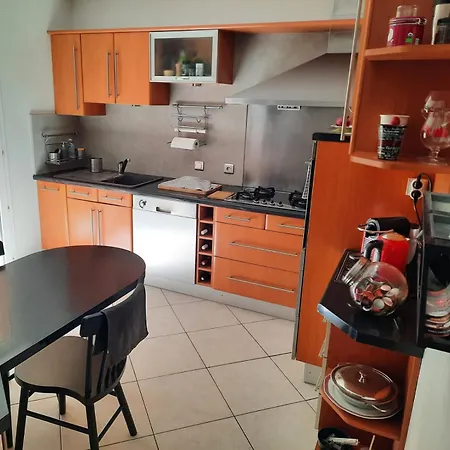 2 Ch Résidence Calme Et Arborée , Durée Minimum De Location 7 Jours *